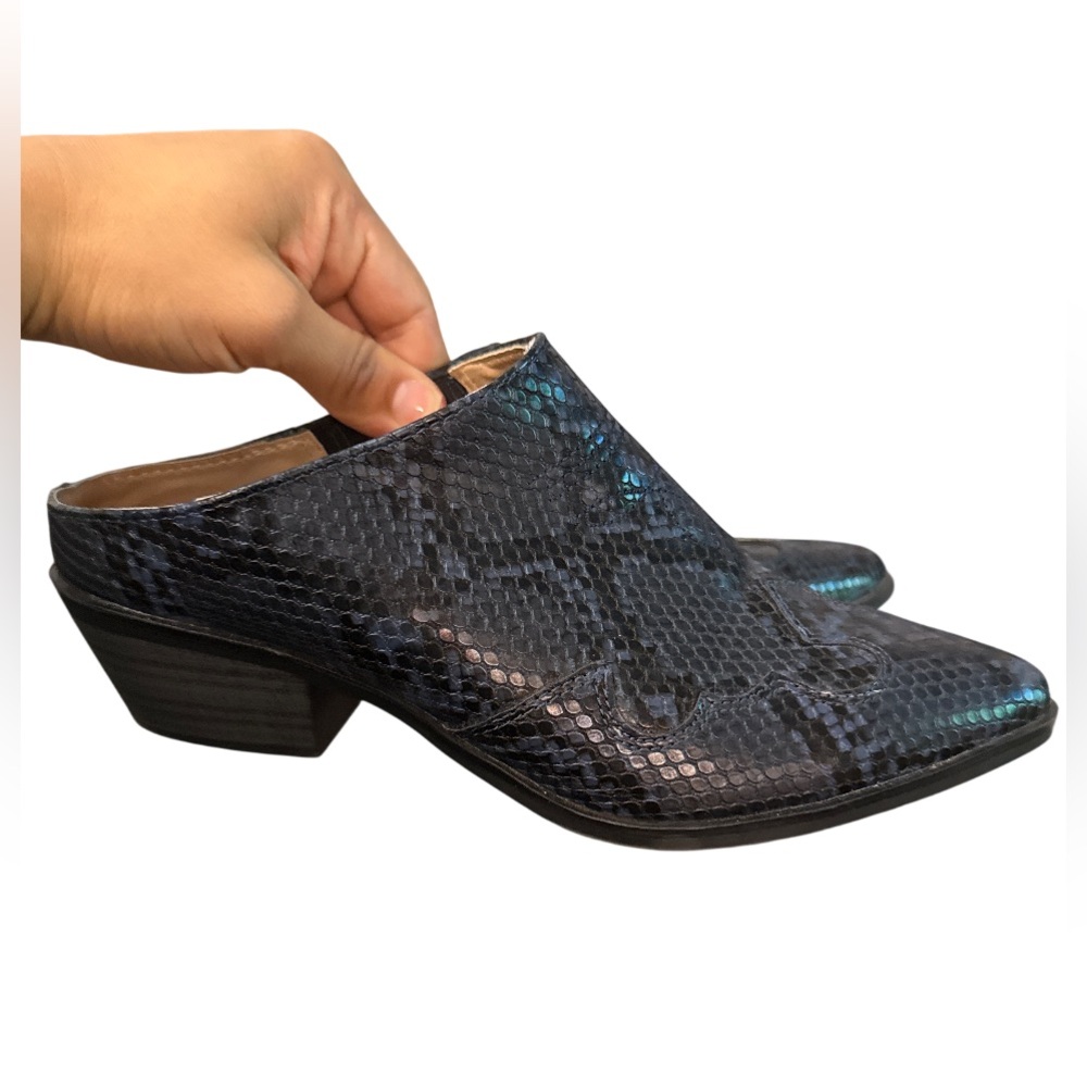 Esprit Diane blue‎ snake print western mule